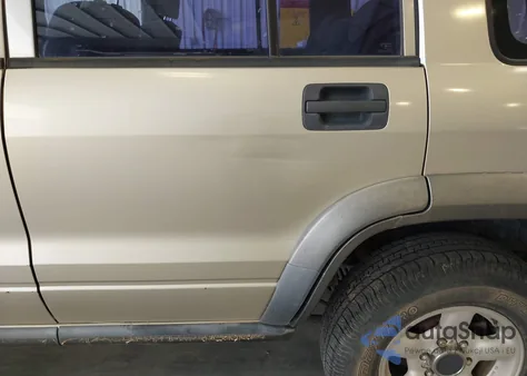 1995 Isuzu Trooper S из США, поврежденный, VIN JACDJ58V5S7911574